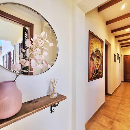 Casa Mari Semesterbostad *